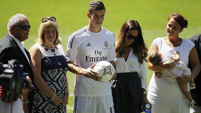 Gareth Bale, durante su presentación como jugador del Real Madrid