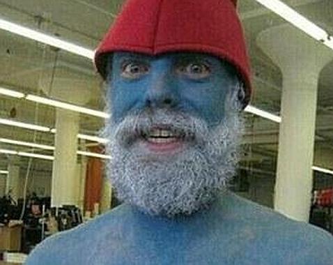 Un hombre vestido de pitufo, entre los más destacables del concurso