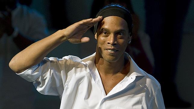 Ronaldinho ficha por el Queretaro mexicano