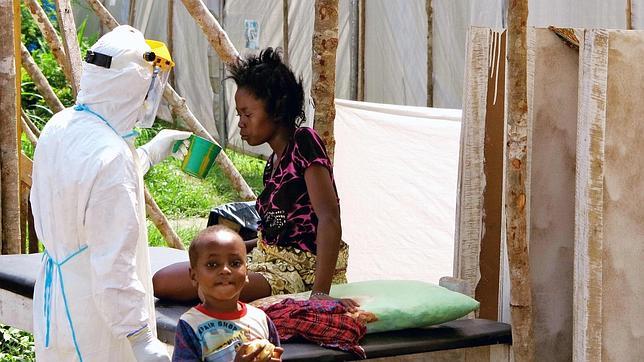 Sierra Leona confina 72 horas a su población para frenar el ébola