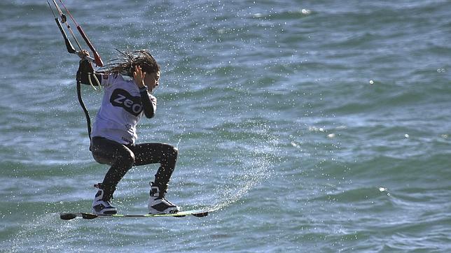 Gisela Pulido, catorce veces campeona de kitesurf