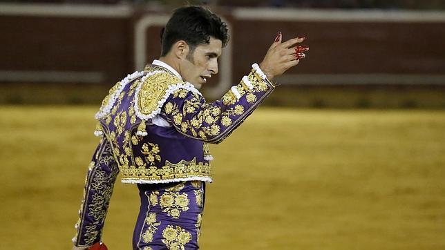 Talavante, cuatro semanas de baja por su grave corte en la mano