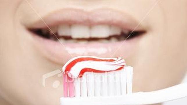 Tomar dulces a diario incrementa el riesgo de problemas dentales