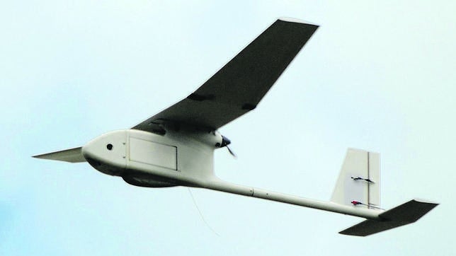 Uno de los mini aviones espía, modelo «Raven», que el Ejército español ha enviado a Afganistán en 2009