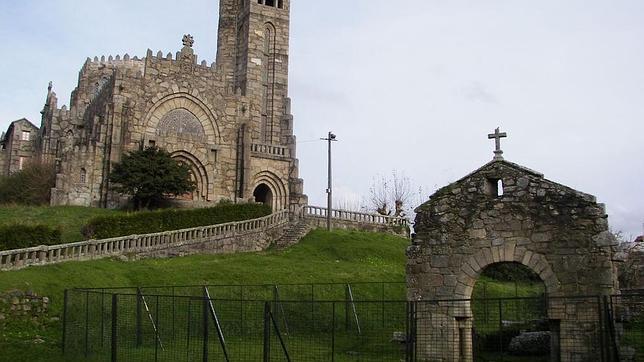 De los pocos restos prerrománicos que se conservan en Galicia
