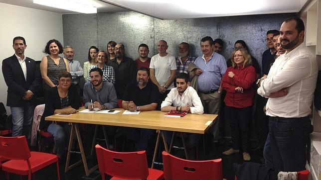 Caamaño se aparta y anuncia primarias en el PSOE de La Coruña