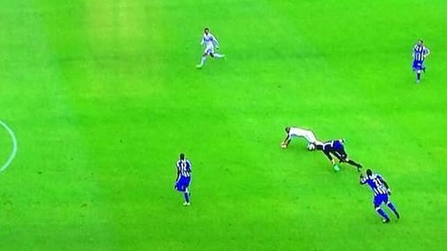 ¿Por qué debió ser anulado el segundo gol de Cristiano Ronaldo al Deportivo?