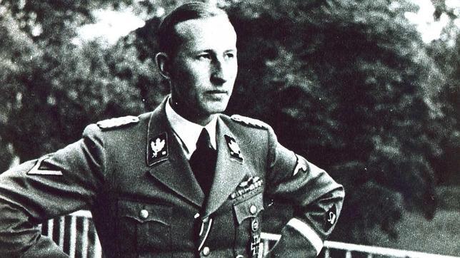 Los alemanes inician el Plan Heydrich para concentrar en guetos polacos a 600.000 judíos