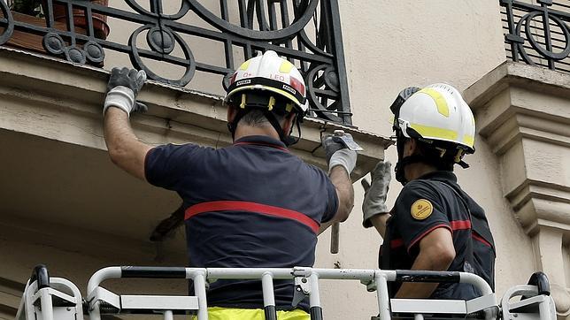 La intensa tormenta deja 710 rayos y 66 litros en media hora en Serra