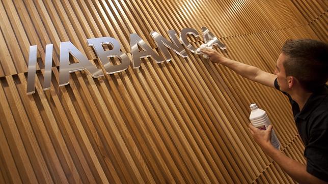 Banesco emite bonos por 270 millones canjeables en títulos Abanca-Etcheverría