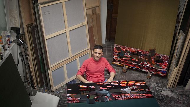 Javier Garcerá: «Cada gota de pintura cae donde tiene que hacerlo. También las del suelo»