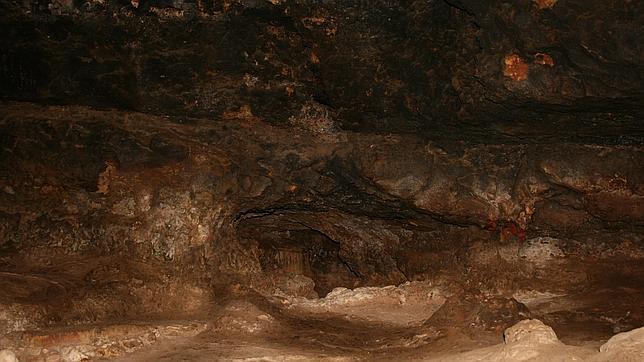 ¿Neandertales en la Cueva de los Casares?