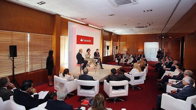 Ana Botín inicia una gira para explicar a clientes y empleados su estrategia para el Santander