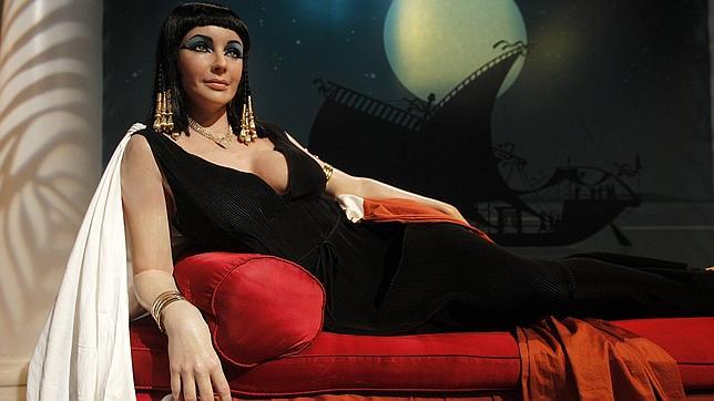 Elizabeth Taylor en su papel de Cleopatra