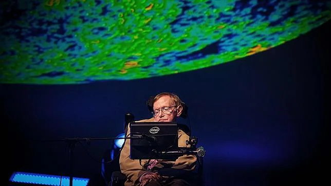 Stephen Hawking, durante su intervención en el festival Starmus de Tenerife