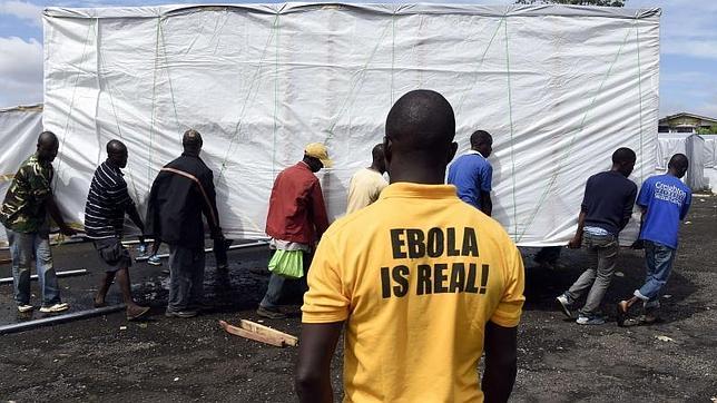 La crisis del ébola amenaza con colapsar África occidental