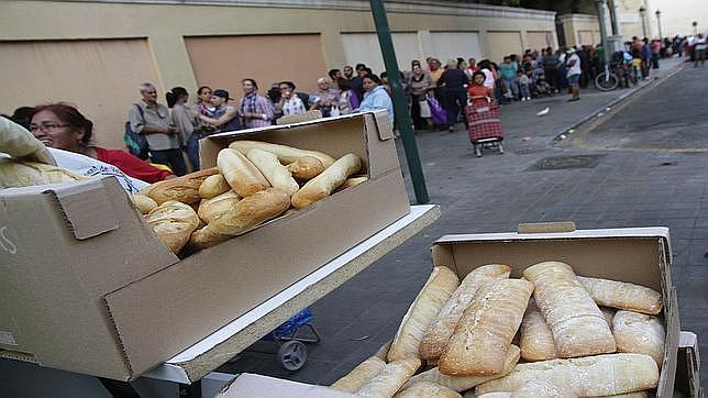 Una de cada cuatro familias valencianas vive por debajo del umbral de la pobreza