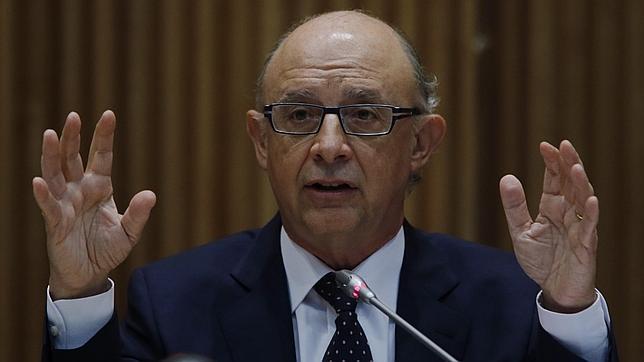 Montoro: «Los clubes de fútbol no pueden financiarse a costa de los españoles»