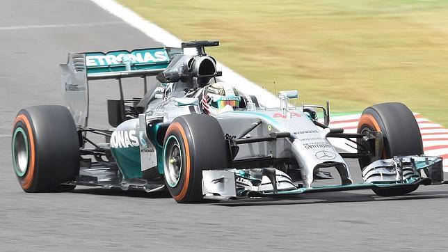 Hamilton domina los segundos libres en Suzuka