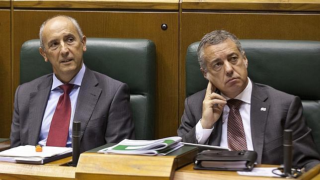 Urkullu ofrece psicólogo, trabajo y casa a los presos críticos con ETA