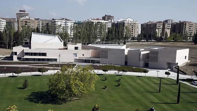 Vista del Museo Universidad de Navarra en el Campus universitario de Pamplona