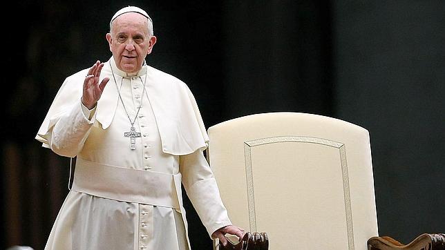 El Papa avisa de que el Sínodo de la Familia «no sirve para ver quién es más inteligente»