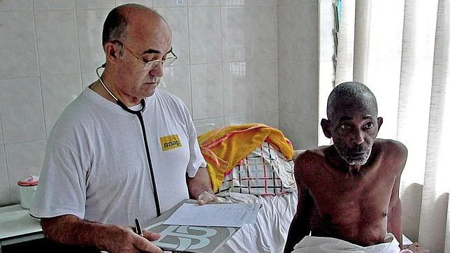 El religioso español Manuel García Viejo, contagiado por ébola murió a los 69 años
