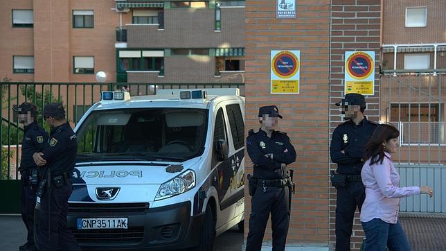 Sanidad desinfectará este martes las zonas comunes de la finca donde vive la enfermera con ébola