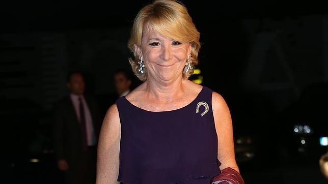 Esperanza Aguirre: «Yo digo que estoy como los militares, en la reserva»