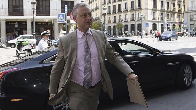 El embajador británico en Madrid, Simon Manley