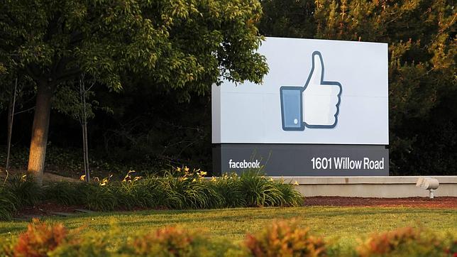 Facebook muerde a Google en la batalla por la publicidad móvil