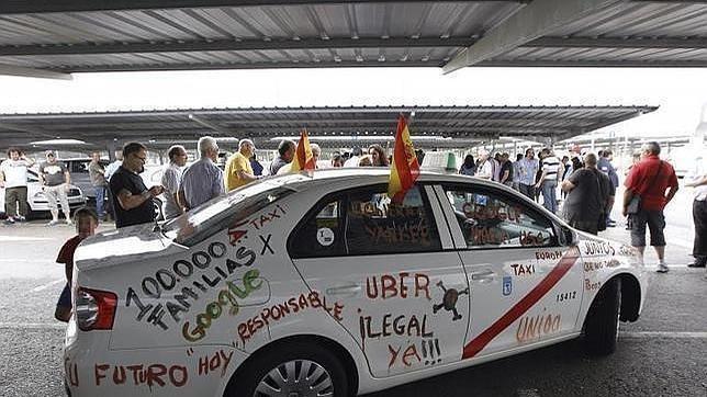 Los taxistas, divididos ante la manifestación de hoy contra Uber