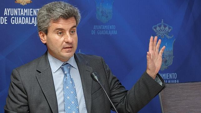 El Ayuntamiento ahorrará 268.887 euros en 2015