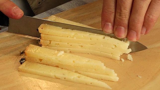 Cofradías de España y Europa homenajean en Toledo al queso manchego