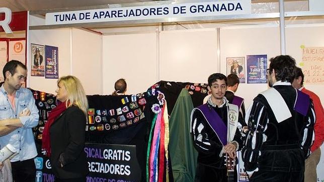 Más de 50.000 universitarios inician oficialmente el curso en Granada