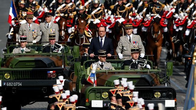 Los recortes de Hollande debilitan al Ejército francés