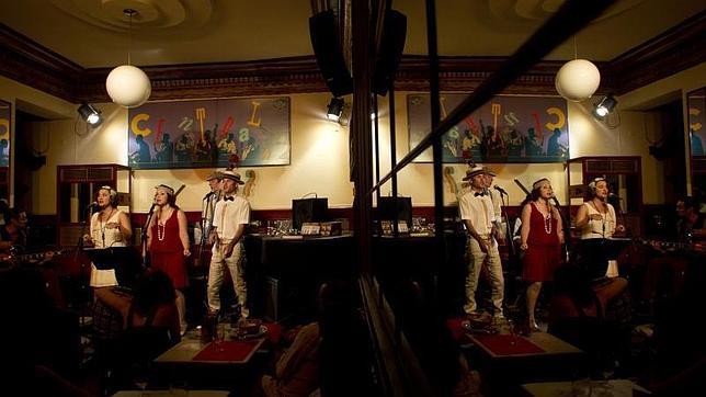 Concierto de Oh Sister! en el Café Central