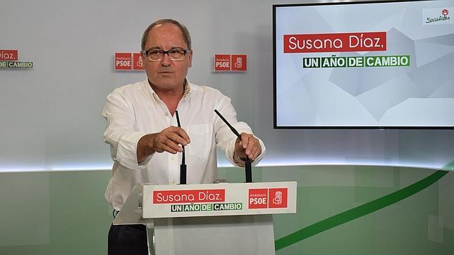 El PSOE-A organiza actos a Pedro Sánchez para cortar el debate sobre su liderazgo