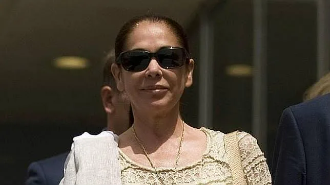 Isabel Pantoja confía aún en poder eludir la cárcel