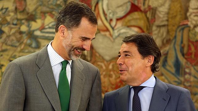 Ignacio González: «El Rey está muy informado de todos los temas de la actualidad»