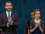 Felipe VI recuerda que hay que «respetar el marco constitucional y democrático»