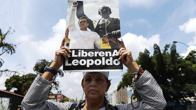 Maduro ordena revisar las relaciones con España por la «injerencia» de Rajoy en el caso de Leopoldo López