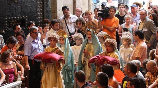 El Juan Gil-Albert celebra en Elche L'Espai Cultural Enric Valor por el Misteri