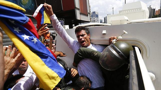 Maduro prohíbe las visitas a Leopoldo López en represalia por la actitud de España