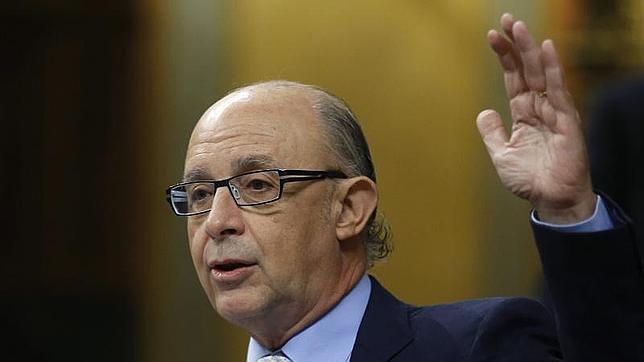 Montoro asegura que le «duele» criticar a Rodrigo Rato, «pero su conducta es inadmisible»