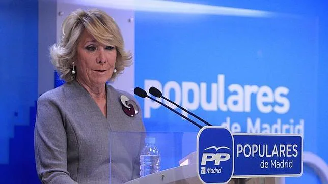 Esperanza Aguirre, durante la rueda de prensa de este lunes en Génova