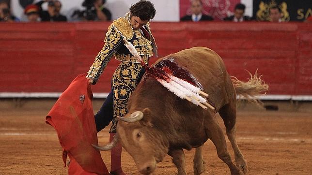 Triunfo de El Payo en el estreno de Morante en México