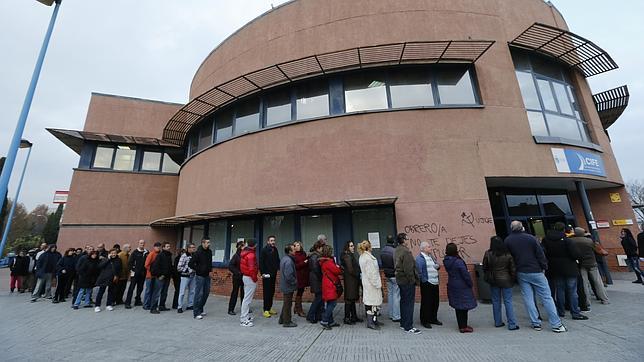 El Servicio Público de Empleo gasta 14.000 euros en colocar a un parado, según Asempleo