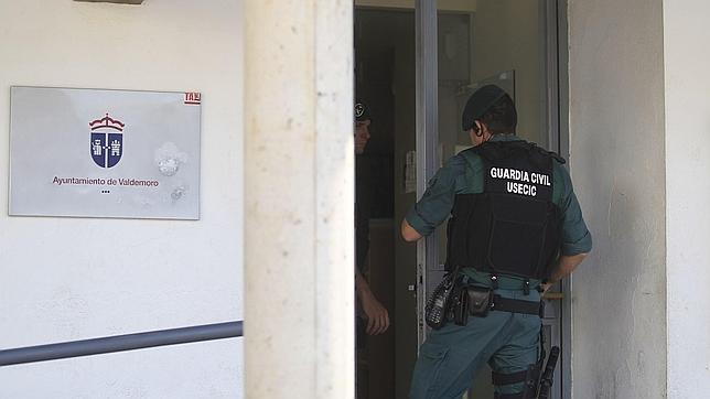 Un guardia civil avisó a Granados de que le investigaban