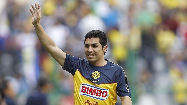 Salvado Cabañas, con el América de México